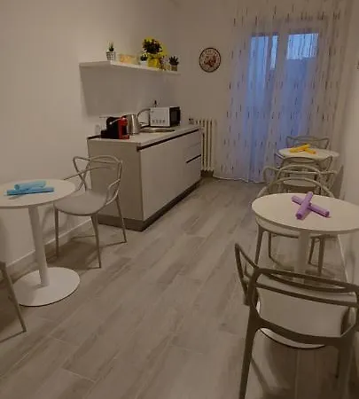 Le Gemelle 3 בית הארחה *